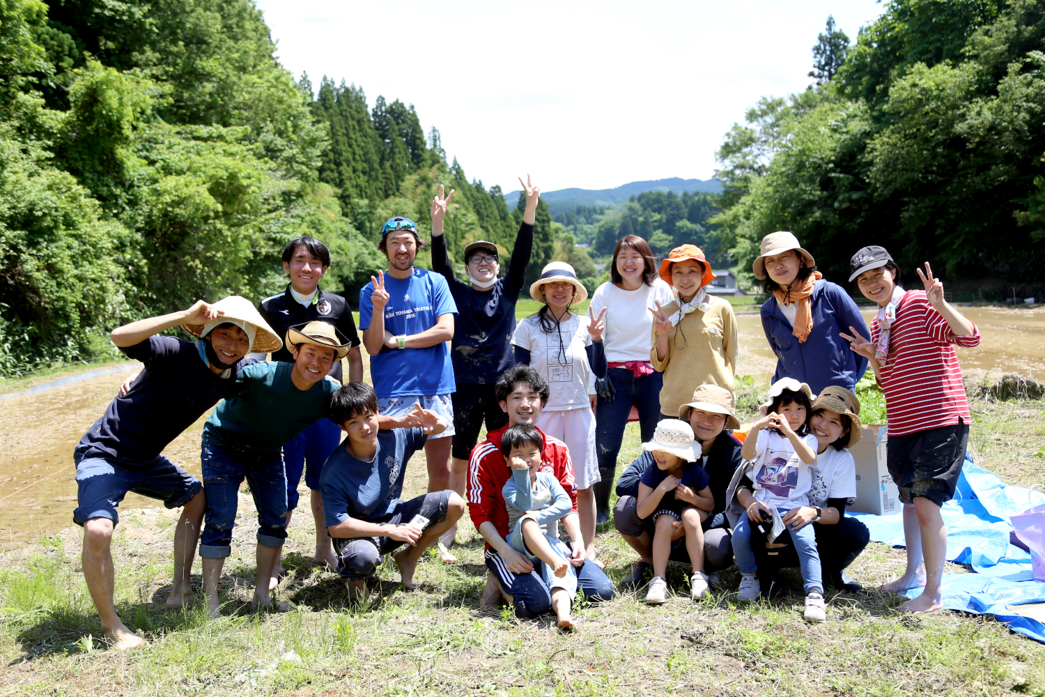 【受付募集中】里山資源を循環させ、次世代を生かす新たな価値を創造しています。笑いと藝術が交響する田園の未来を大切な人たちと共に。